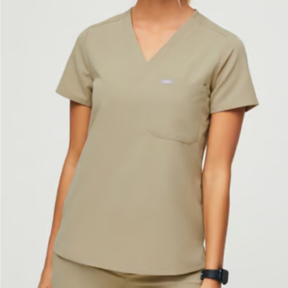 Figs Sandstone scrubs